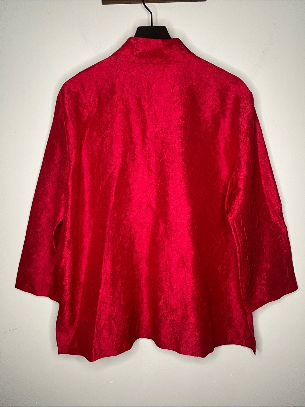 Eileen Fisher Red Crinkle Silk Button Front Top Size L - Picture 2 of 9